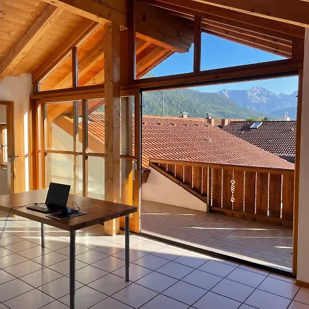 Dachgeschosswohnung mit traumhaftem Zugspitzblick bei Garmisch Farchant Exterior foto