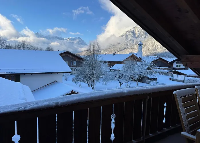 Dachgeschosswohnung Mit Traumhaftem Zugspitzblick Bei Garmisch