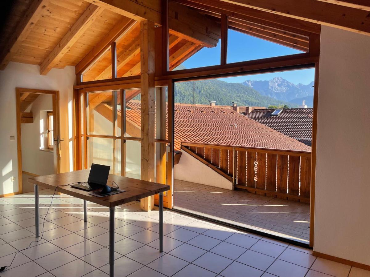 Apartament Dachgeschosswohnung Mit Traumhaftem Zugspitzblick Bei Garmisch Farchant