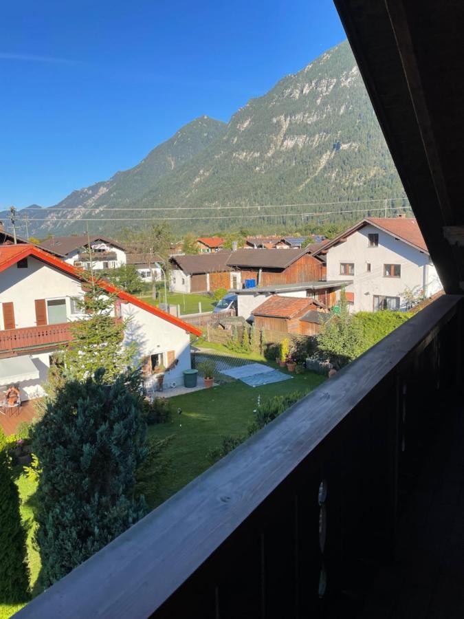 Dachgeschosswohnung Mit Traumhaftem Zugspitzblick Bei Garmisch * Farchant