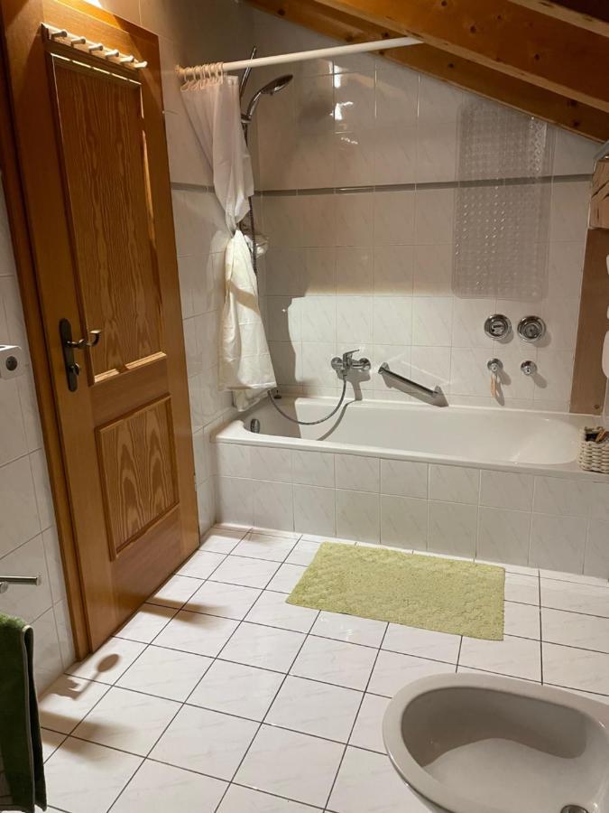 Dachgeschosswohnung Mit Traumhaftem Zugspitzblick Bei Garmisch *
